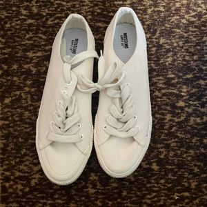 New cream colored shoes